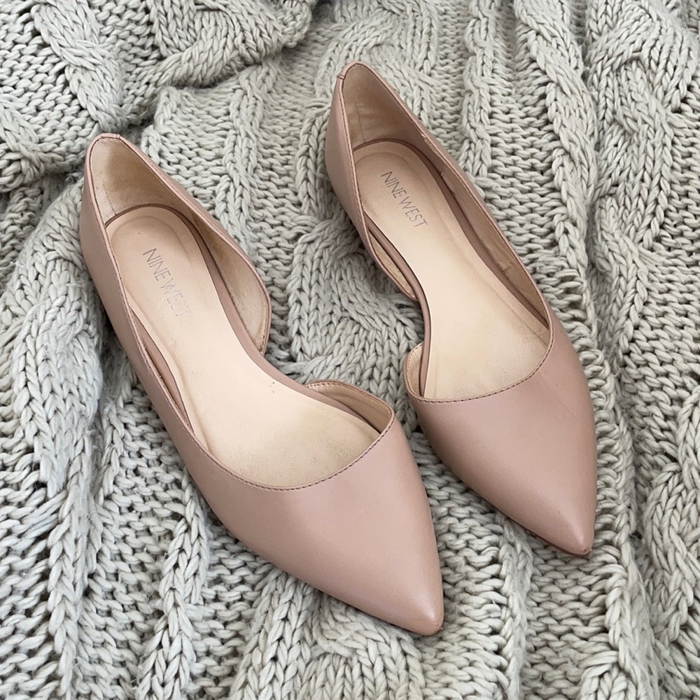 Nine West nude flats cute inner shape